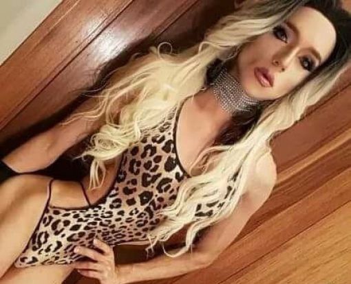 Trans Camilla, very hot, Brasilian awaits you